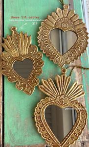 Decoraciones de latón hechas a mano con diseño de Sagrado Corazón, adorno colgante tradicional para decoración del hogar, sala de estar, San Valentín - Product Image 6