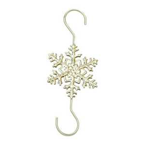 Adornos navideños de fieltro hechos a mano en forma de corazón con cuentas y bordados multicolor. - Product Image 3
