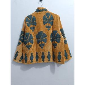 Veste d'hiver courte en velours rose pour femme avec col mandarin et broderie florale, doublure en coton - Idéale pour les fêtes et les cadeaux - Product Image 5