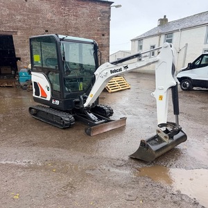 Mini-excavatrice Bobcat E19 robuste offrant des performances d'excavation élevées, une mobilité compacte et une hydraulique efficace - Product Image 5