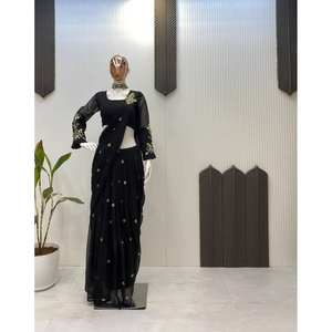 Magnifique saree de soirée brodé Améliorez votre look avec une robe à couper le souffle pour les fêtes - Product Image 2