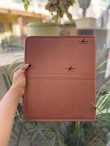 Hot Sale Cowhide Hand Tooled Zipper Lock Business Portfolio Binder Manufacture Vintage Document <b>Folder</b> With <b>Card</b> Holder - Product Image 5