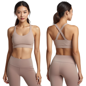 Sujetador deportivo ligero acanalado de corte largo para mujer con tirantes cruzados, logo frontal, soporte medio, top premium para yoga y fitness - Product Image 2