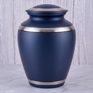 Urna funeraria para adultos de latón plateado y morado con superficie mate para cenizas humanas, urna conmemorativa y de entierro para cenizas de adultos. - Product Image 5