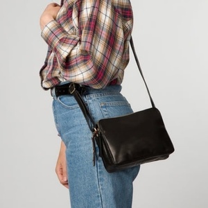 Bolso Bandolera de Cuero Negro de Lujo para Mujer, Bolso de Hombro de Moda Premium con Herrajes Elegantes y Correa Ajustable - Product Image 4