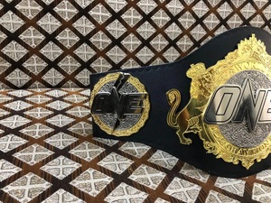 เข็มขัดแชมป์ ONE Championship ชุบทอง สำหรับกีฬา MMA ดีไซน์หนังทนทาน ใช้ได้ทั้งชายและหญิง - Product Image 3
