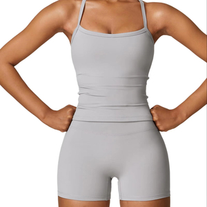 ชุดออกกำลังกายสองชิ้นสำหรับผู้หญิง ชุดกีฬาเอวสูง กางเกงขาสั้นยกกระชับสะโพก ชุดโยคะ ชุดออกกำลังกาย - Product Image 1