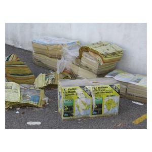 Conteneur <span class=keywords><strong>de</strong></span> vieux dossiers té<span class=keywords><strong>l</strong></span>éphoniques et <span class=keywords><strong>pages</strong></span> <span class=keywords><strong>jaunes</strong></span> en papier recyclé avec prix d'exportation compétitifs - Product Image 1