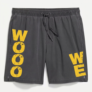 Pantalones cortos de algodón gris para hombre con cordón en la cintura y estampado de logotipo frontal, estilo casual - Product Image 1