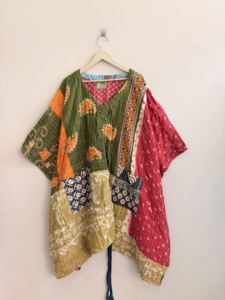 Blusa india de estilo nuevo, extragrande, acolchada Kantha, corta, con corte asimétrico, hecha a mano, vintage y cómoda para mujer. - Product Image 4