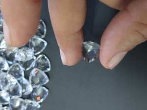 Topacio Blanco Natural de 11MM con Corte Trillón, Gema Suelta de la Mejor Calidad para la Fabricación de Joyas - Product Image 2
