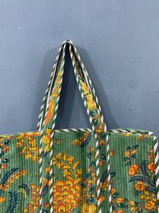 กระเป๋าโท้ทผ้าฝ้ายลายควิลท์สีพื้นสไตล์ชนเผ่าพีคาว็อก พร้อมซิปปิดและหูหิ้วยาว สำหรับใช้ในชีวิตประจำวัน ช้อปปิ้ง เดินทาง และไปเที่ยวชายหาด - Product Image 3