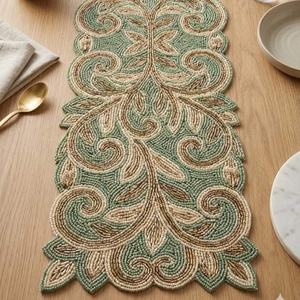 Camino de Mesa Hecho a Mano con Cuentas y Bordado para Cocina, Comedor y Decoración Festiva - Product Image 5