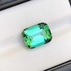 Tourmaline Verte Naturelle de Qualité Exceptionnelle et Rare, Pierre Précieuse en Vrac, Taille Octogonale, Certifiée par un Certificat Tierce Partie pour la Fabrication de Bijoux - Product Image 1