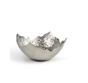 Bol de service décoratif en métal antique, très demandé, avec un design unique, en aluminium moulé, avec quelques accents floraux - Product Image 1
