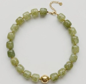 Collier artisanal de luxe en résine, bijoux fantaisie de créateur, avec perles colorées scintillantes et motif personnalisé - Product Image 4