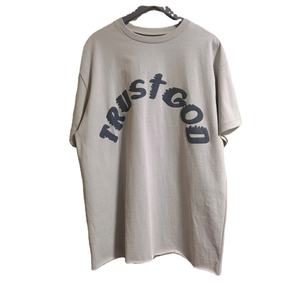 T-shirt en coton sur mesure pour homme, style unique, décontracté, à porter en été, avec impression en relief - Product Image 1