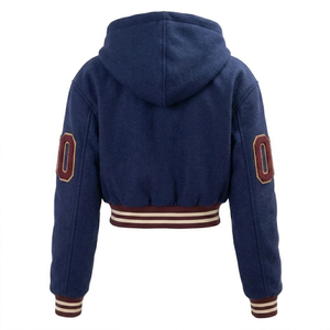 Fabricantes profesionales de chaquetas varsity con capucha personalizadas para mujer, para invierno, venta al por mayor a bajo precio, sudadera varsity en oferta. - Product Image 2