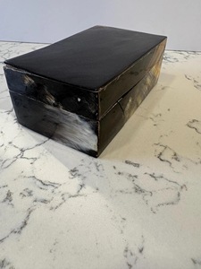 Nueva Caja Rectangular Rústica de Cuerno de Búfalo de ILAHI, Pulida y Ecológica, para Guardar Joyas, con Interior Suave para Artículos Delicados, Uttar - Product Image 5