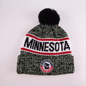 Gorro de Punto Unisex para Adultos, Hecho en Pakistán, para Hockey en Línea, con Pompón, Casual, para Invierno, Gris, Negro, Rojo, con Logotipo Bordado - Product Image 5
