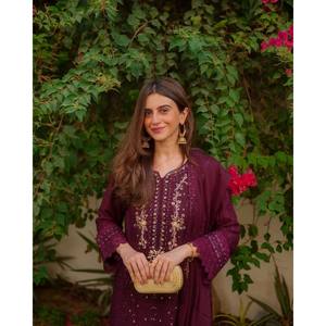 Hermoso Conjunto de Top y Falda de Chifón con Dupatta para Fiestas - Product Image 4