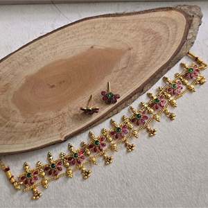 Floral Kerala Small Choker Casual Alloy Gold Plated Fashion Jewelry Set - Product Image 3