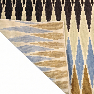 DECORDEC Tapis géométrique épais en laine tuftée à la main, antidérapant, écologique, personnalisé, coloris ivoire, marron, bleu, moutarde, style Ikat, pour hôtel et villa - Product Image 5