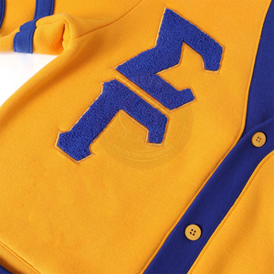 Cárdigan de punto de algodón con contraste amarillo y azul para mujer, estilo preppy, con cuello en V y manga larga, de la hermandad Sigma Gamma R. - Product Image 4