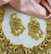 Collier traditionnel du temple Lakshmi plaqué or avec ensemble Jhumka pour les anniversaires de mariage ensembles de bijoux de mode - Product Image 2