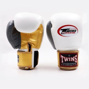 นวมชกมวยหนังวัวแท้คุณภาพพรีเมียมสำหรับฝึกซ้อมซานด้าและ MMA พร้อมสนับแข้งแบบติดตีนตุ๊กแก - Product Image 6