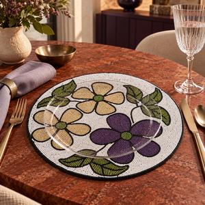 Set de table artisanal violet avec perles de verre florales, motif feuilles botaniques, base ivoire, résistant à la chaleur, élégant - Product Image 3