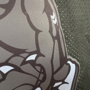 Maillot de basket personnalisé OEM par sublimation – Créez votre propre uniforme d'équipe – Maillots de basket sans manches en maille respirante - Product Image 4