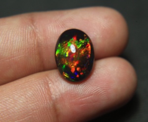 Ópalo Etíope Negro Natural, Cabujón Ovalado de 14x10x5mm, Gema Suelta de 3.50 Quilates, Ópalo de Fuego Multicolor, Piedra de Nacimiento de Octubre - Product Image 4