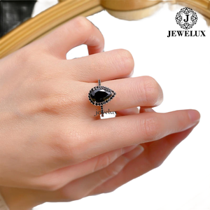 แหวนพลอยออนิกซ์ทรงลูกแพร์สำหรับผู้หญิงจาก Jewelux เงินแท้ 925 ชุบโรเดียมดำ ประดับเพชรแบบ Pave Setting แหวนหมั้นอัญมณีหรูหราจากซัพพลายเออร์ในอินเดีย - Product Image 4