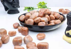 หินมูนสโตนสีพีชธรรมชาติ ขนาด 18-25 มม. ขัดเงา สำหรับทำเครื่องประดับ งานฝีมือ ตกแต่งบ้าน ขายส่ง - Product Image 3