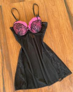 Ensemble de lingerie de luxe en satin et dentelle |   Robe de nuit sensuelle au toucher soyeux |   Robe élégante brodée pour bébé, lingerie en dentelle transparente - Product Image 1