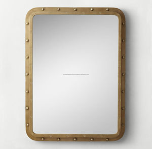 Espejo de baño en latón antiguo con diseño de cuentas de perno simple, perfecto para accesorios y decoración únicos para el hogar montados en la pared - Product Image 1