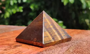Pyramide en cristal d'œil de tigre naturel, figurine sculptée en pierre précieuse, pierre jaune, décoration pour la maison - Product Image 2