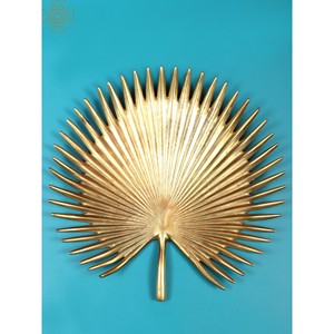 Decoración de mesa de latón con diseño de hoja de palma de elefante de 9 pulgadas hecha a mano y accesorio para el hogar - Product Image 2