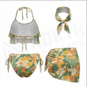 Ensemble bikini floral 4 pièces HORIU APFROACH avec haut dos nu, bas à volants et liens sur les côtés, jupe portefeuille et bandeau - Product Image 2