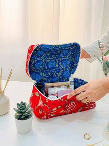 มาใหม่ล่าสุดมือประดิษฐ์บล็อกพิมพ์ผ้าฝ้ายกระเป๋าเครื่องแป้งสําหรับเดินทางดอกไม้ควิลท์ผ้าแต่งหน้ากระเป๋ากระเป๋าเครื่องสําอาง - Product Image 4