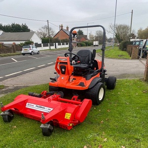 Cortacésped Kubota F251 con más de 200 horas de uso, plataforma de corte, recogedor de césped, calidad DIY, oferta económica en venta - Product Image 3