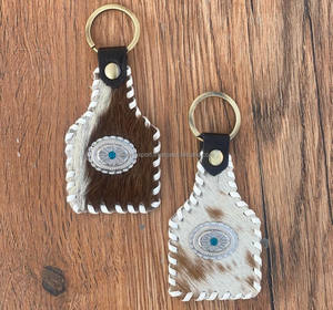 Porte-clés en cuir de vachette de qualité supérieure, fabriqué à la main pour la durabilité et le style occidental Porte-clés en cuir véritable Concho turquoise - Product Image 3