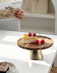 Bandejas de Madera de Lujo al por Mayor con Bases de Latón y Hierro Martillado para Servir Frutas - Product Image 2