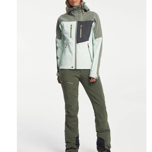 Conjunto de Chaqueta y Pantalones de Esquí para Mujer, Diseño Color Block, Impermeable 10,000mm, Transpirable, Aislado, Ropa de Invierno con Capucha, Poliéster/Nailon - Product Image 1