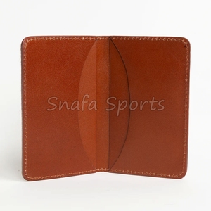 Cartera de Cuero Vacuno para Hombre, Estilo Vintage, Hecha de Cuero de Grano Completo con Cierre de Cremallera y Costuras Resistentes para Actividades al Aire Libre - Product Image 2