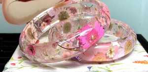 Boîte à bijoux en résine acrylique faite à la main, motif artistique en résine sur le thème de la mode, objet de collection, technique de moulage, bijoux unisexe ALI - Product Image 1