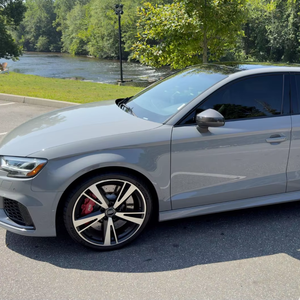 Auto Usado Confiable, Audi RS3 Turbo <span class=keywords><strong>2018</strong></span> de 5 Cilindros, Equipamiento de Alta Gama, Color <span class=keywords><strong>Gris</strong></span> Nardo - Product Image 1