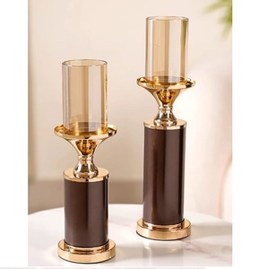Candelabro de Metal de Alta Calidad con Diseño Creativo y Grabado a Mano para Decoración de Bodas, Fiestas, Hoteles y Restaurantes - Product Image 6