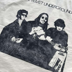 Camiseta de Verano de Alta Calidad, Color Beige Blanco, con Temática de Banda de Rock, Conmemorativa, Tejida, 100% Algodón Orgánico, Retro, de Corte Cuadrado y Manga Corta - Product Image 3